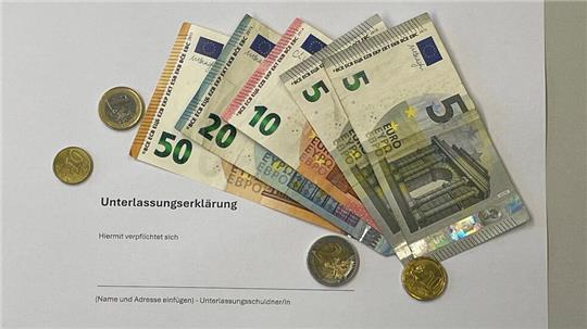 Dirk Sieling erhielt eine Unterlassungserklärung, die er unterschreiben sollte. Außerdem gab es noch eine Anwaltsrechnung.