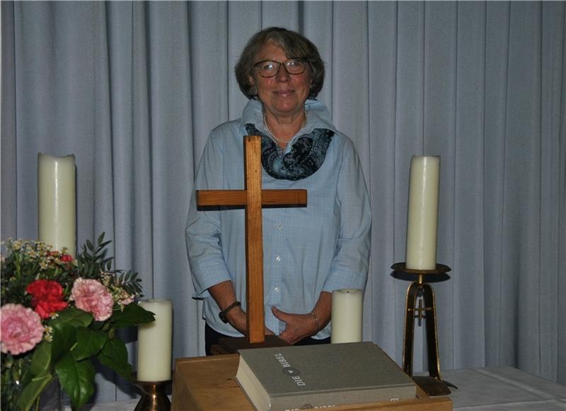 Dörte Herzog setzt sich in der Kirchengemeinde Horneburg ein und kümmert sich gerne um Senioren . Foto: Lohmann