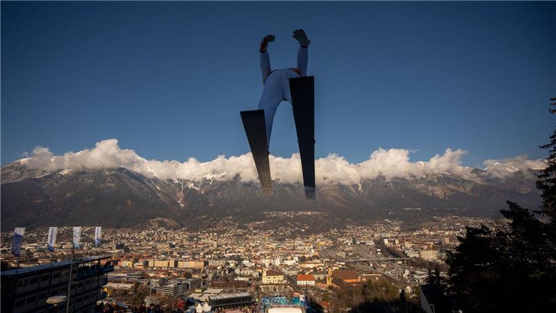 Domen Prevc prägt die Vierschanzentournee.