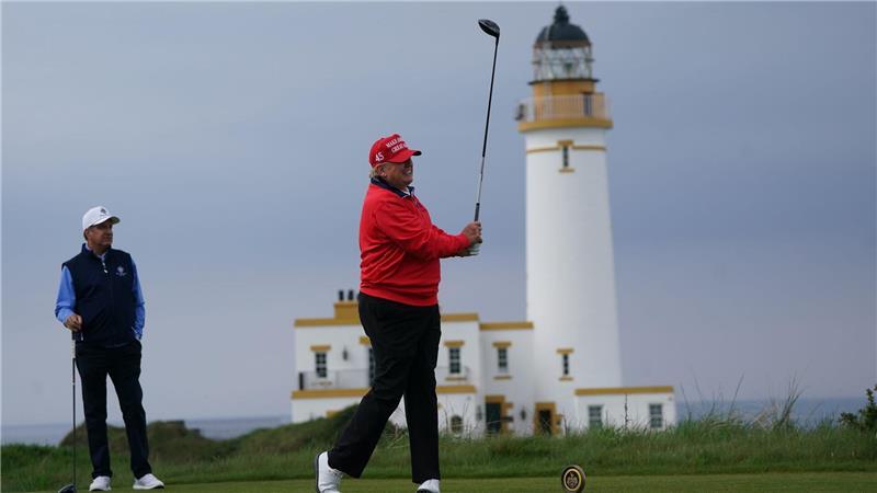Im Epstein-Schatten: Donald Trump reist nach Schottland Donald Trump besitzt in Großbritannien zwei Golfanlagen. (Archivbild)