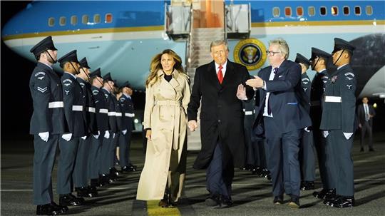 Donald Trump ist zum Staatsbesuch in Großbritannien eingetroffen. 