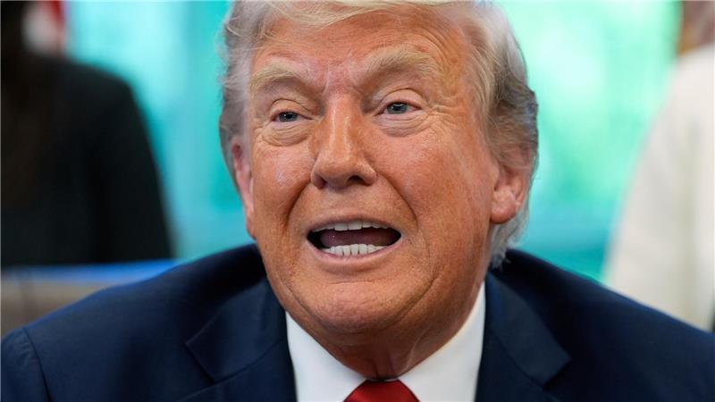 Donald Trump lässt kein gutes Haar an seinem Vorgänger. (Archivbild)