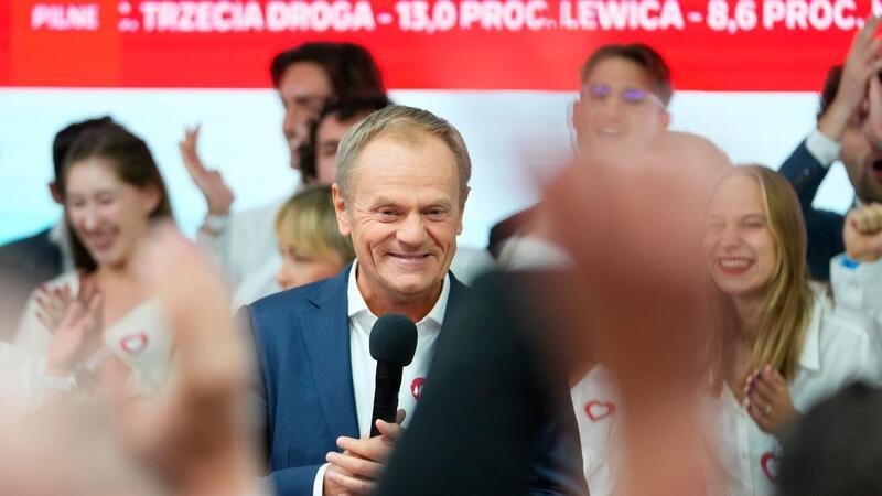 Donald Tusk, ehemaliger polnischer Ministerpräsident und Oppositionsführer, in der Parteizentrale seiner Partei in Warschau.