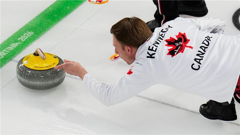 Lug und Betrug: Die Schummel-Spots der Winterspiele Doppelberührungen des Steins sind im Curling verboten. (Archivbild)