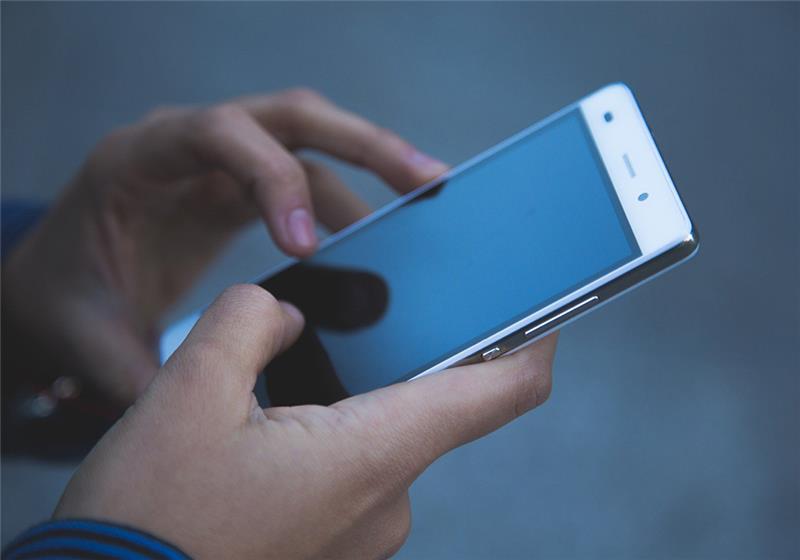 "Digitale Dörfer": Gemeinde Kutenholz steigt in Online-Projekt ein Dorfleben im Internet: Die Plattform "Digitale Dörfer" vernetzt ländliche Regionen. Symbolfoto: Pixabay