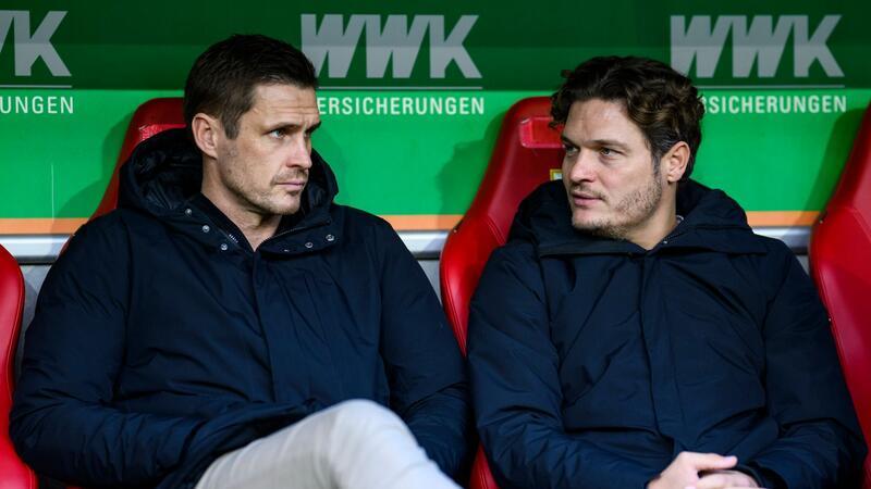 Bleischweres Borussia Dortmund: „Es ist harter Granit“ Dortmunds Sportdirektor Sebastian Kehl (l) und BVB-Trainer Edin Terzic in Augsburg auf der Bank.