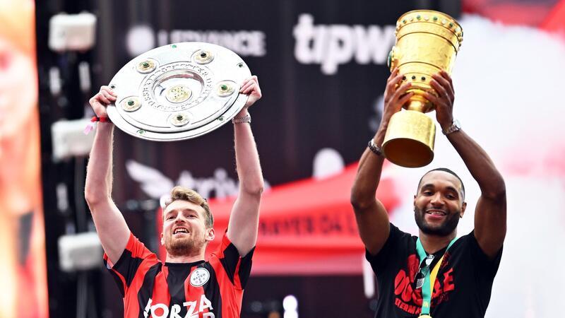 Diesen Meister tippen die 18 Bundesligisten Double-Sieger Leverkusen geht laut dpa-Umfrage als Mitfavorit in die neue Saison.