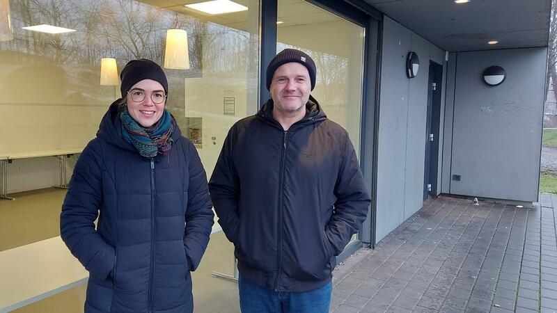Der Pavillon im Stader Bürgerpark wird gern für Veranstaltungen gebucht Dr. Andreas Schäfer und Lena Zimmer freuen sich über die guten Buchungszahlen des Pavillons.