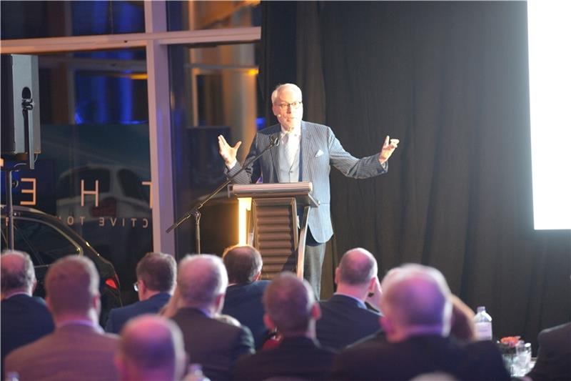 Ex-Senator provoziert in Buxtehude mit umstrittenen Thesen Dr. Fritz Vahrenholt ist in der Wissenschaft und der Öffentlichkeit umstritten. Als Gast der CDU-Mittelstandsvereinigung beim Neujahrsempfang bekam er viel Applaus für seine Thesen. Foto: Wisser