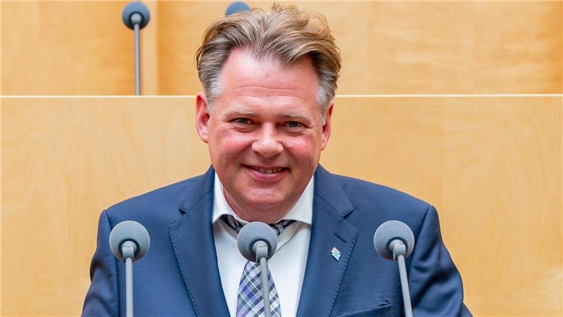 Dr. Hartmut Meyer aus Bützfleth.