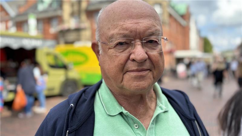 Stade oder Buxtehude: Welche Stadt hat mehr Glücksorte? Dr. Jörg Merkel ist vor fünf Jahren nach Buxtehude gezogen und liebt das Museum, auch weil es dort persisches Essen gibt.
