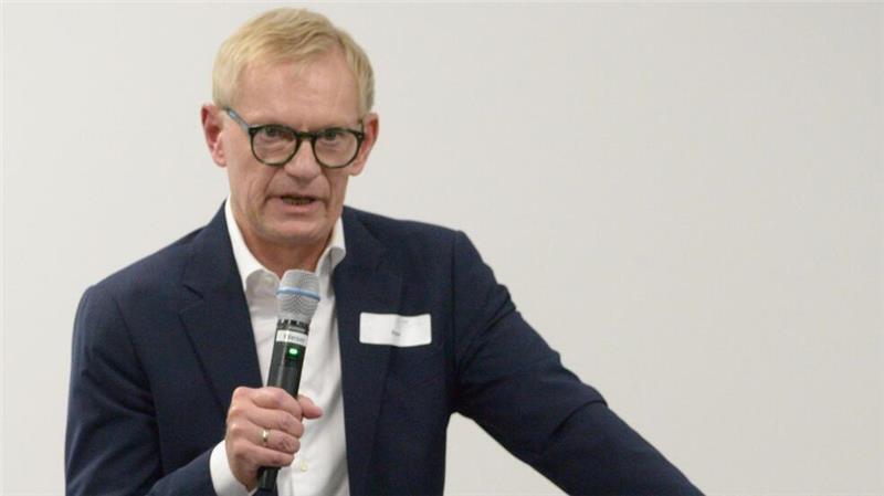 Dr. Jürgen Peter ist Vorstandsvorsitzender der größten Krankenkasse in Niedersachsen, der AOK.