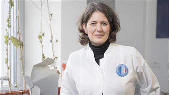 Dr. Melanie Bergmann erforscht im Alfred-Wegener-Institut in Bremerhaven unter anderen die Belastung der Nordseeküste und Weser durch Meso- und Mikroplastik.