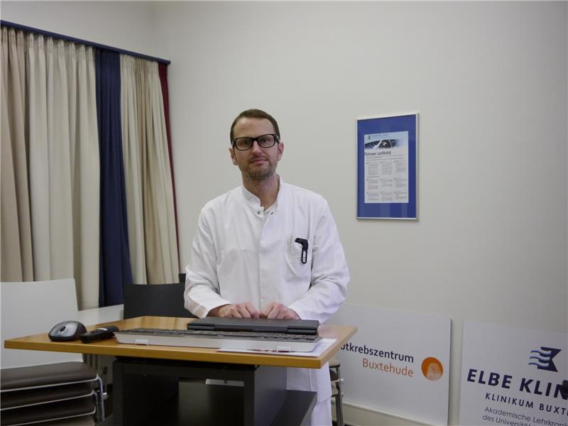 Dr. Peter Remien nahm sich viel Zeit für Fragen.