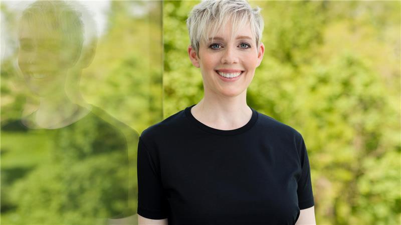 Dr. Steffi Burkhart ist Generationenforscherin und New-Work-Expertin.