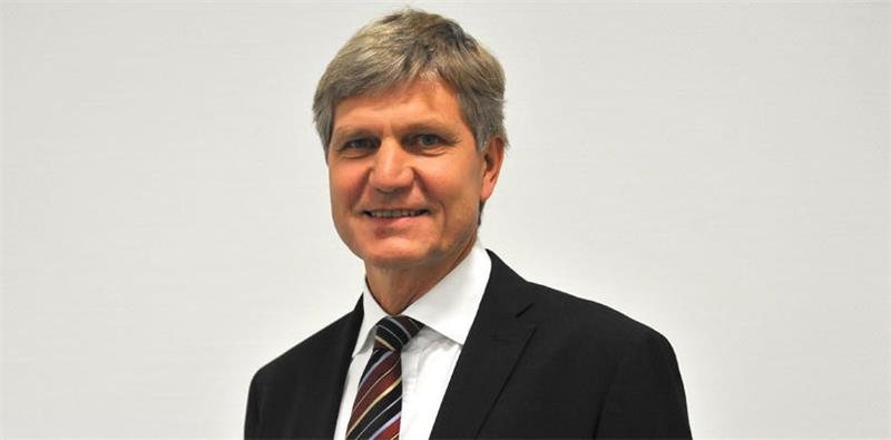 Dr. Stephan Brune.