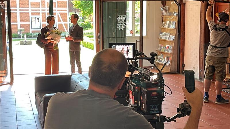 Dreharbeiten für die ZDF-Herzkino-Reihe „Neuer Wind im Alten Land“ im Gräfenhof.