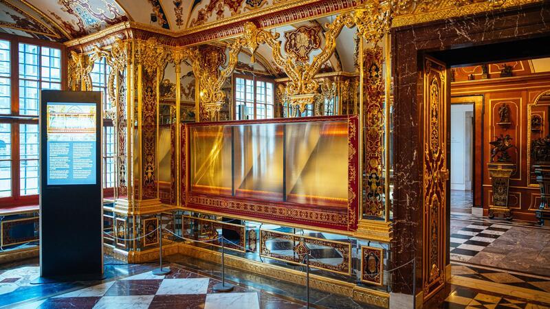 Grünes Gewölbe zeigt gestohlene Juwelen wieder am alten Ort Dresden: Die Dresdner Schatzkammer Grünes Gewölbe zeigt gestohlene Juwelen wieder am alten Ort. (Archivbild)