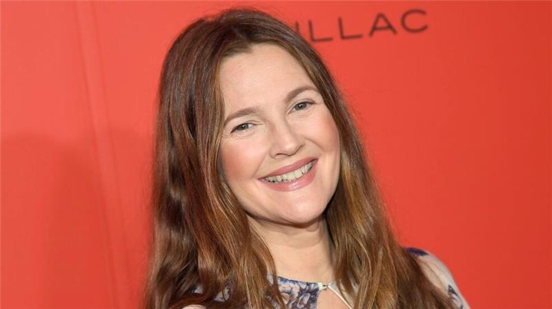 Das kleine Mädchen aus „E.T.“ - Drew Barrymore - wird 50 Drew Barrymore wird 50 - hier ist sie im Jahr 2023 in New York zu sehen.