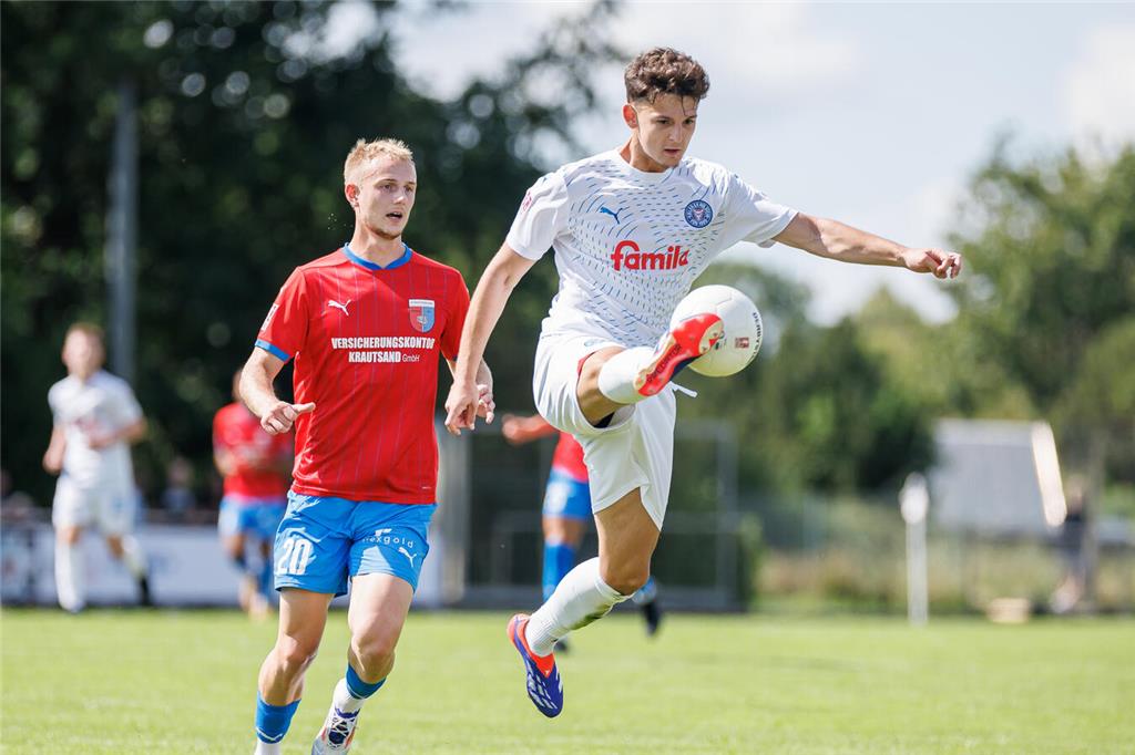 Drochtersen/Assel gegen Holstein Kiel II