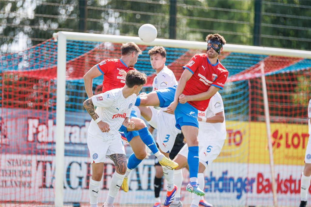 Drochtersen/Assel gegen Holstein Kiel II