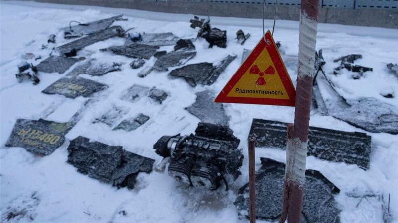 Drohnenangriff nahe Tschernobyl: Sprengkörper-Fragmente neben Strahlenwarnschild entdeckt