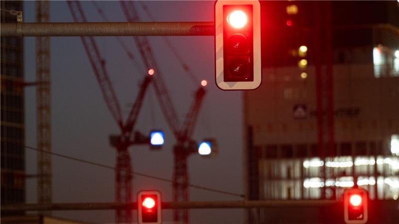 Wirtschaftsweise senken Prognose - Aufschwung nicht in Sicht Droht Stillstand in Deutschland?