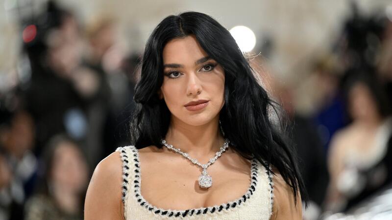 Dua Lipa: Bin stolz auf mein nächstes Werk Dua Lipa wurde 2015 mit dem Song „Be The One“ international bekannt.