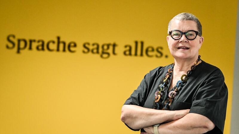 „ChatGPT“ und „Klimakleber“ im neuen Duden Duden-Chefredakteurin Kathrin Kunkel-Razum