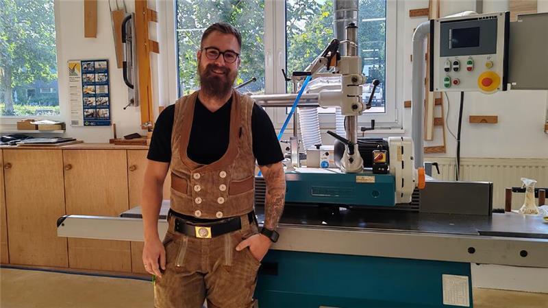 Tiny House: So lebt es sich auf 19 Quadratmetern Dustin Scheibler hat sich mit seiner Tischlerei in Selsingen auf den Bau von Tiny Houses spezialisiert.