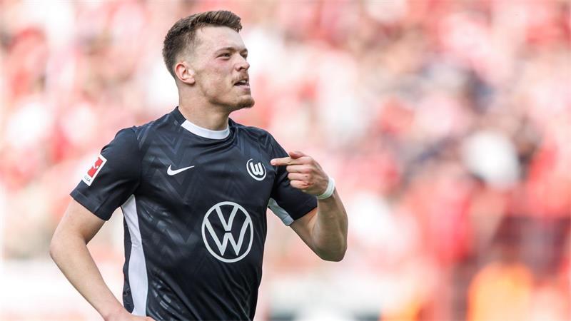Wolfsburgs Pejcinovic zum VfB? Einigung „weit entfernt“ Dzenan Pejcinovic hat das Interesse des VfB Stuttgart auf sich gezogen.