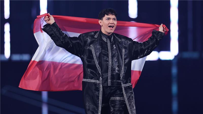 ESC-Sieger JJ (24) sagte, er sei gegen eine Teilnahme Israels beim nächsten Eurovision Song Contest, der 2026 in Österreich stattfinden soll.
