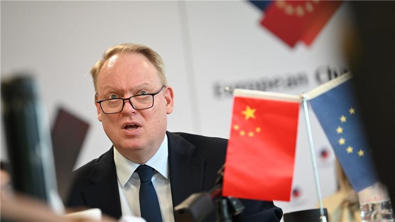 EU-Kammer: China erlaubt mehr Firmen Export seltener Erden EU-Handelskammerpräsident Eskelund kritisierte den Antragsprozess den Export seltener Erden. (Archivbild)