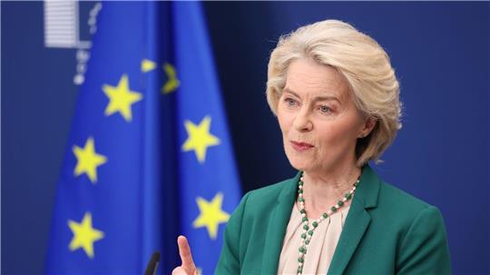 EU-Kommissionspräsidentin Ursula von der Leyen ruft Deutschland und andere Mitgliedstaaten zur Nutzung der App auf. 