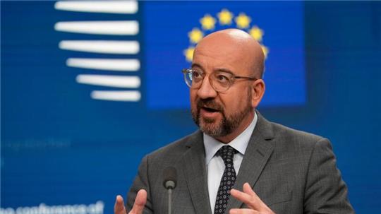 EU-Ratspräsident Charles Michel spricht auf einer Pressekonferenz.