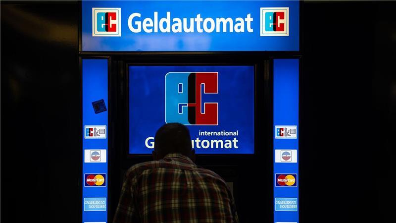 EU-Unterhändler haben sich auf neue Regeln zu Bargeldzugang und gegen Online-Betrug geeinigt. (Symbolbild) 