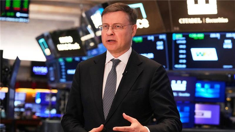 Prognose: Deutsche Wirtschaft wächst, aber unter EU-Schnitt EU-Wirtschaftskommissar Valdis Dombrovskis blickt positiv auf die Zahlen. (Archivbild)