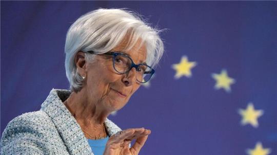 EZB-Präsidentin Christine Lagarde dämpft die Erwartung an weitere Zinssenkungen vorerst.
