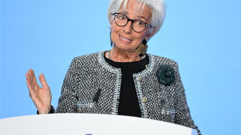 EZB-Linie lässt Sparzinsen weiter sinken EZB-Präsidentin Lagarde: Weitere Zinssenkungen im Blick (Archivbild)