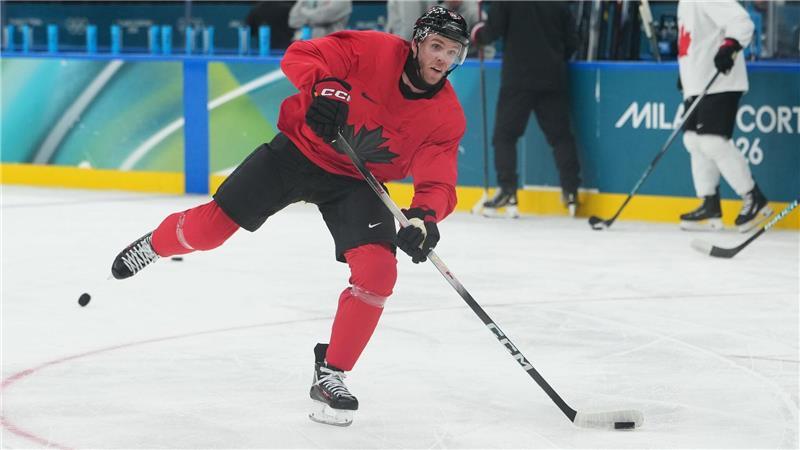 Ebenfalls ein Topstar, der bei Olympia aufläuft: Kanadas Connor McDavid trainierte am Sonntag erstmals in Mailand.