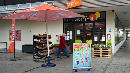 Edeka erweitert sein Filialnetz um zahlreiche Tegut-Supermärkte.