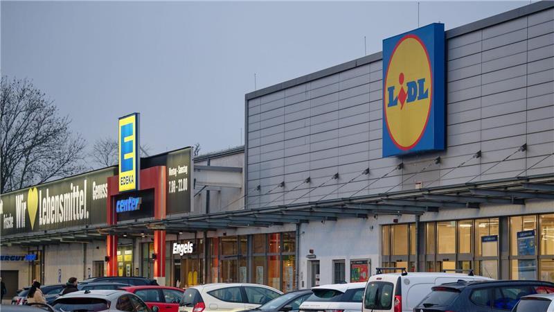 Edeka und Lidl sind zwei der größten Ketten in Deutschland. (Symbolbild)