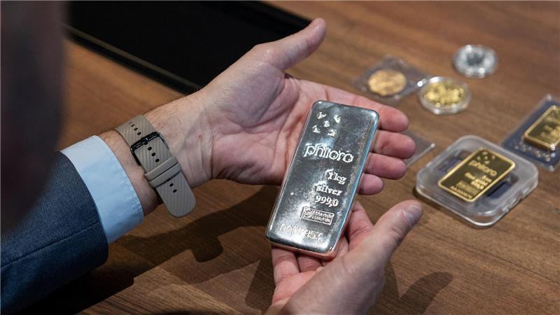 Edelmetalle gelten unter Anlegern als mögliche Absicherung gegen wirtschaftliche und politische Unsicherheiten. (Archivbild)
