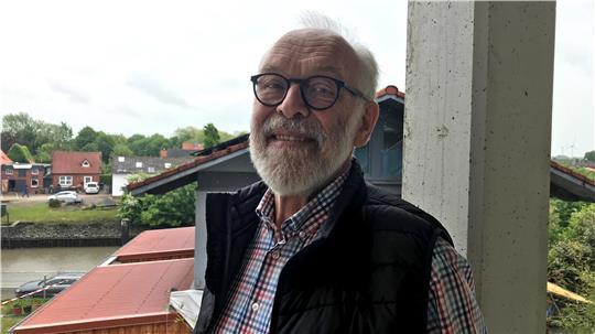 Edgar Schmidt freut sich über die Nähe zum Hafen.