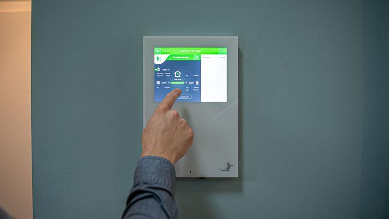 Effizienzhäuser haben einen sehr niedrigen Energiebedarf und damit geringere Betriebskosten.