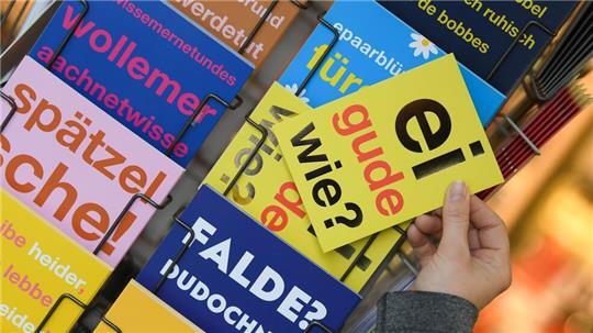 „Ei gude wie?“: Laut einer Umfrage sind immer weniger Menschen ihren eigenen Angaben zufolge solcher Sprachperlen nicht mehr mächtig.