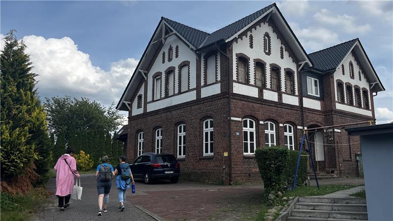 Gräfin Auroras Beutetürkin: Neuer Blick auf Stades Kolonialgeschichte Eigens für Karl Braun geschaffen: die ehemalige Zweigstelle Stade der biologischen Reichsanstalt für Land- und Forstwirtschaft in der Harsefelder Straße 57a. Das Gebäude soll bald abgerissen werden, um ein Mehrfamilienhaus zu errichten.