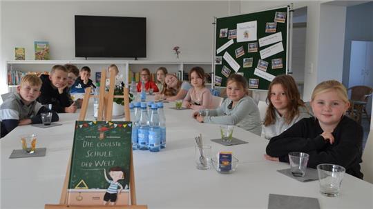 Eigenständiges Arbeiten lernen Dritt- und Viertklässler der Nils-Holgersson-Grundschule in Wischhafen während der Plietschen-Pöks-Tied.