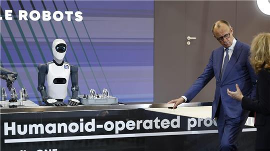 Eigentlich sollten die beiden Staatsoberhäupter den Kanzlerrundgang gemeinsam durchlaufen. 