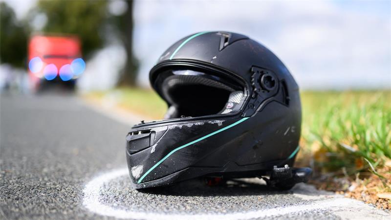 Ein 19 Jahre alter Motorradfahrer ist auf Fehmarn ums Leben gekommen. (Symbolbild)